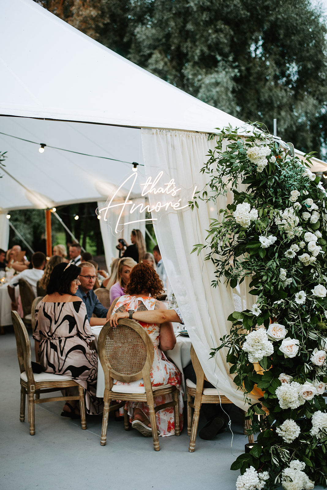 valgusküllane peotelk firmaürituseks